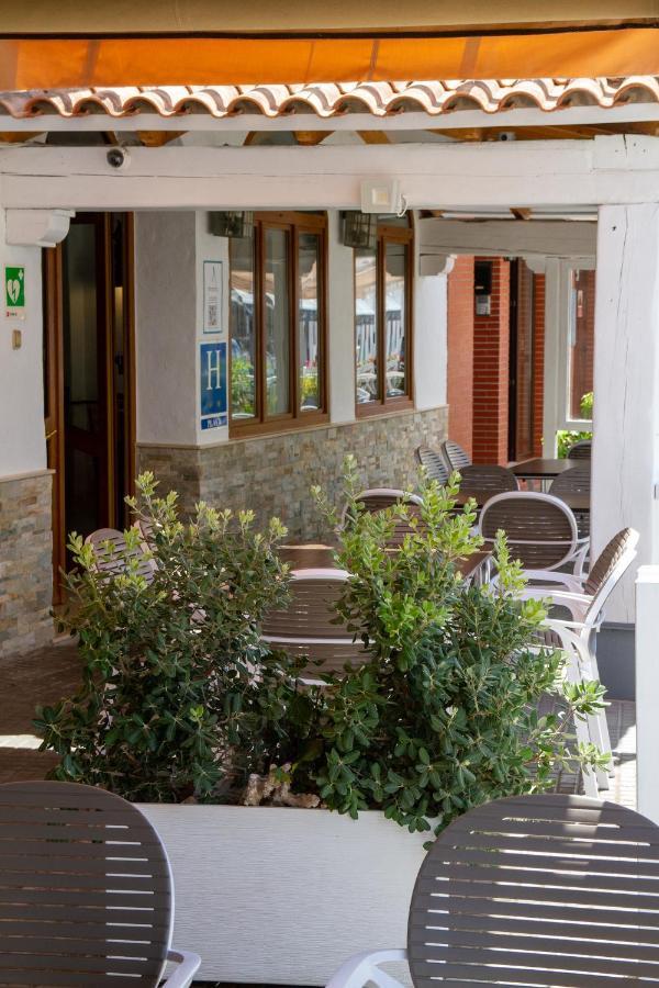 Hotel Almadraba Захара де лос Атунес Екстериор снимка