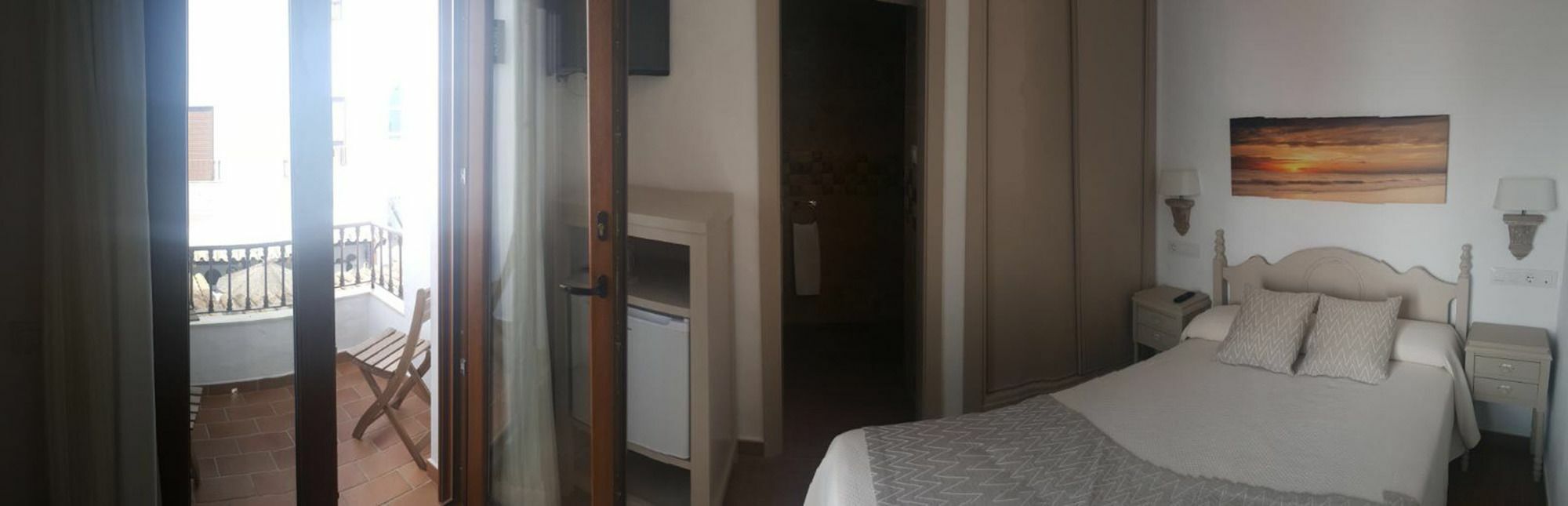 Hotel Almadraba Захара де лос Атунес Екстериор снимка