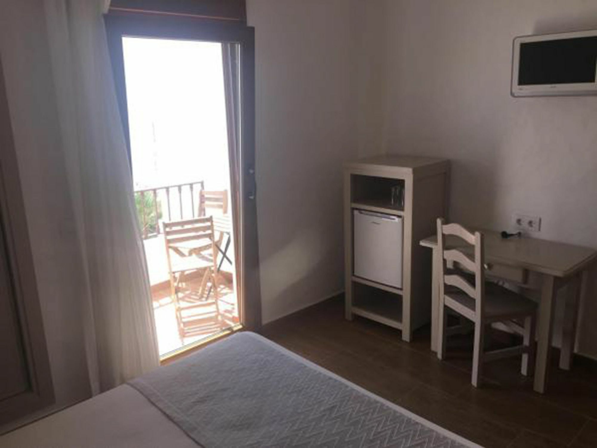 Hotel Almadraba Захара де лос Атунес Екстериор снимка